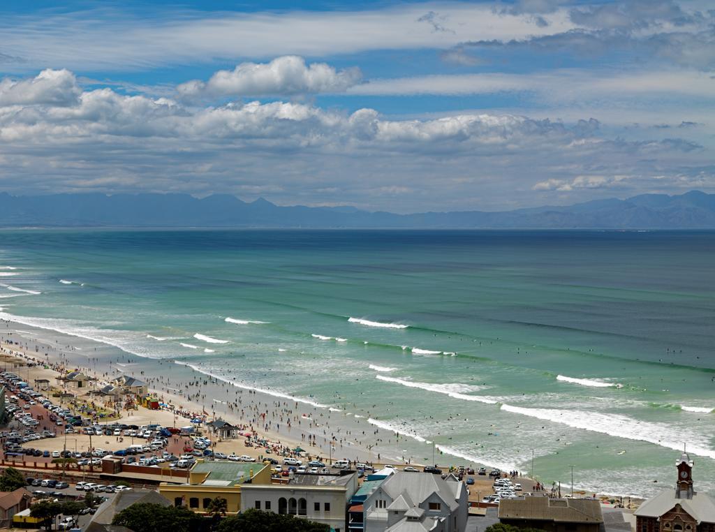 Surferscorner Self Catering Apartments Muizenberg Ngoại thất bức ảnh