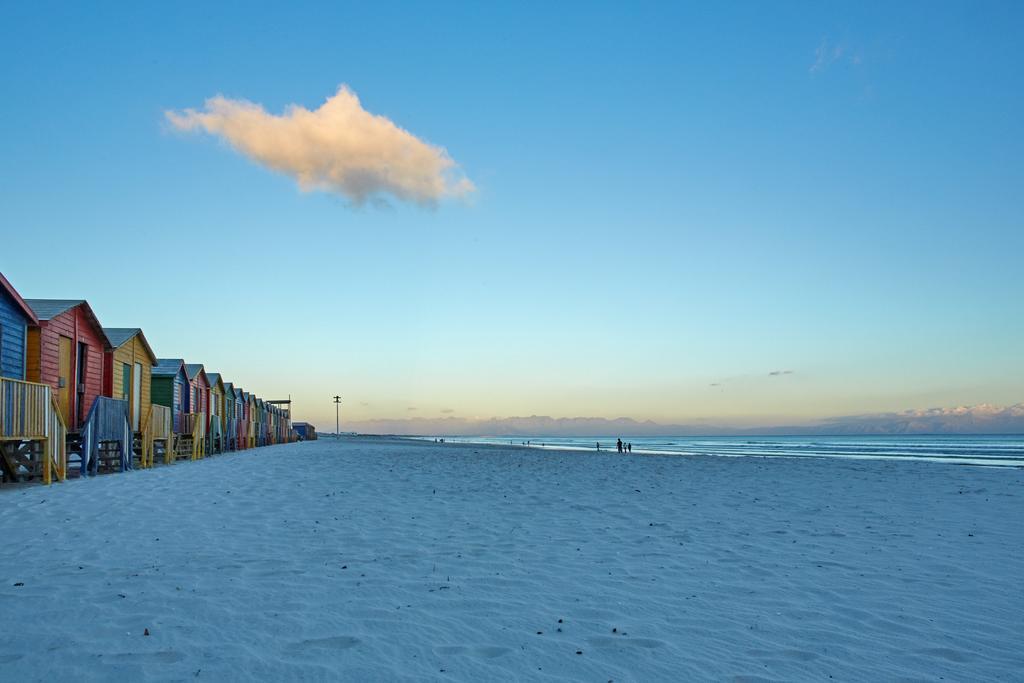 Surferscorner Self Catering Apartments Muizenberg Ngoại thất bức ảnh