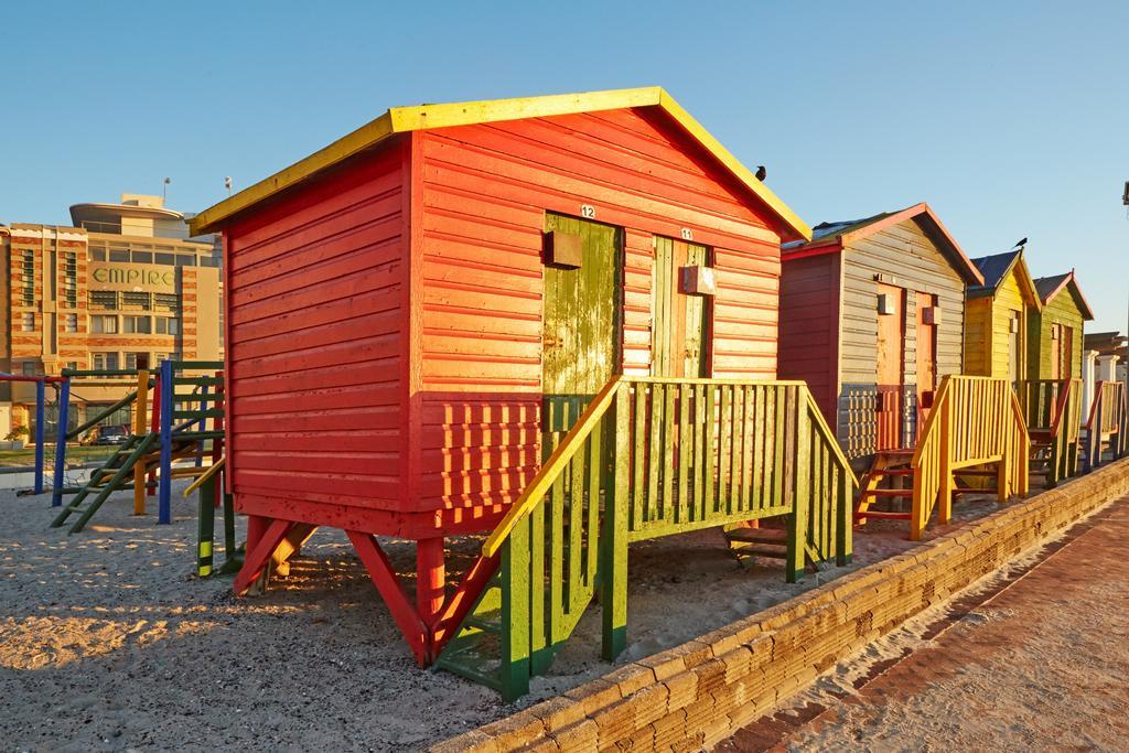 Surferscorner Self Catering Apartments Muizenberg Ngoại thất bức ảnh