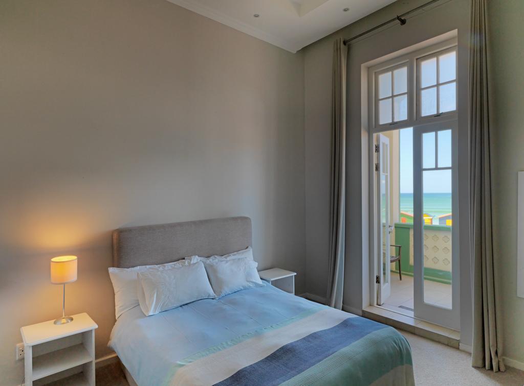 Surferscorner Self Catering Apartments Muizenberg Ngoại thất bức ảnh